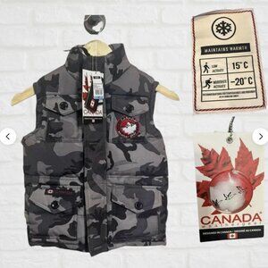 NWT Canada Weather Gear Kids Gray Camo Puffer Vest Size 5/6 Warm Winter Bubble